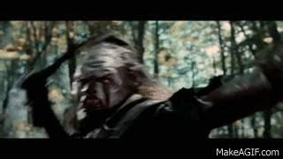 TIL that in the LOTR scene where Aragorn deflects the dagger